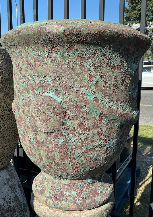 Atlantis Urn Planter