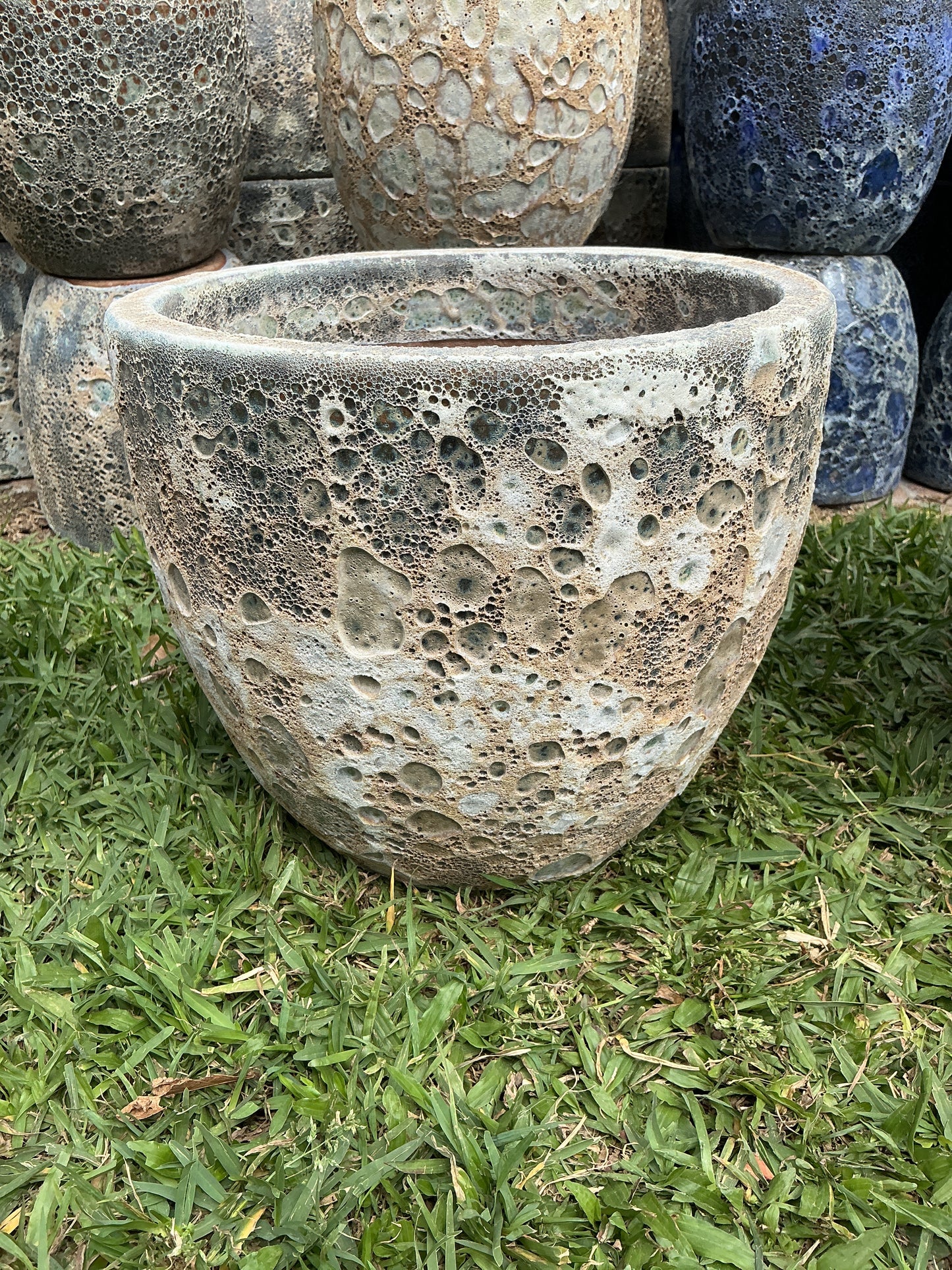 Atlantis White Pots