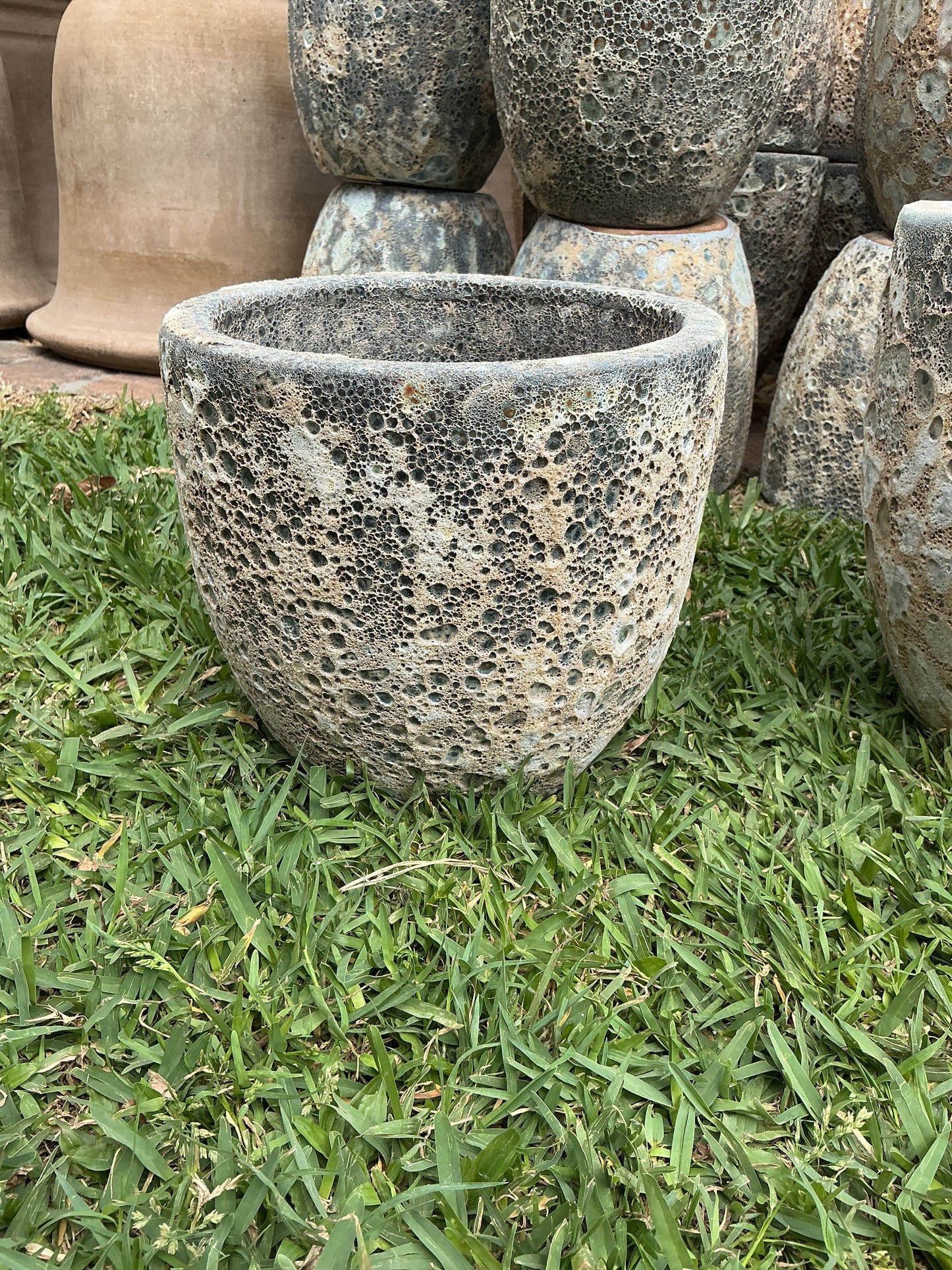 Atlantis White Pots